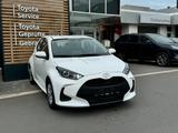 Toyota Yaris Hybrid Business inkl. WINTERREIFEN