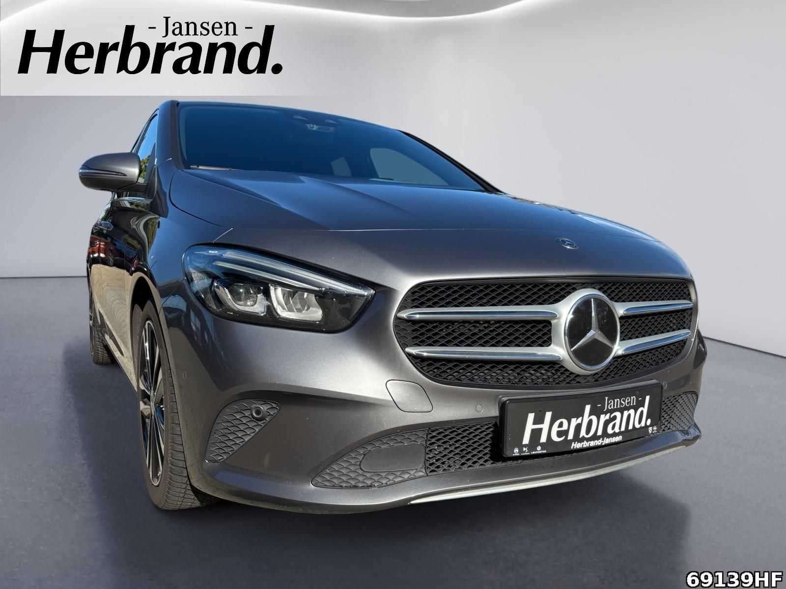 Fahrzeugabbildung Mercedes-Benz B 180 Edition 19 (EURO 6d-TEMP)