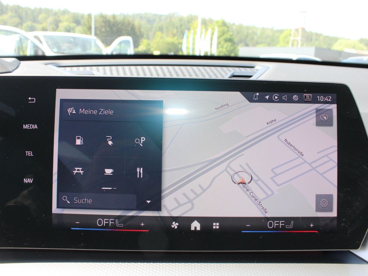 BMW X1 x30e M Sport HUD ACC SuView.AktivS+Massage19" foto 13