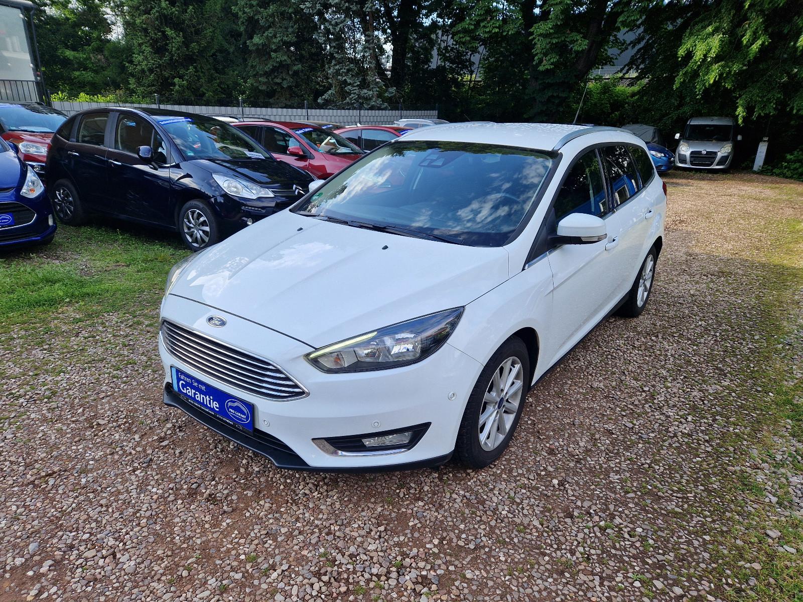 Ford Focus Turnier 91Tkm LED Navi Kamera AHK 2Hd Temp