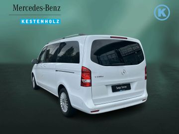Mercedes V 220 - 8