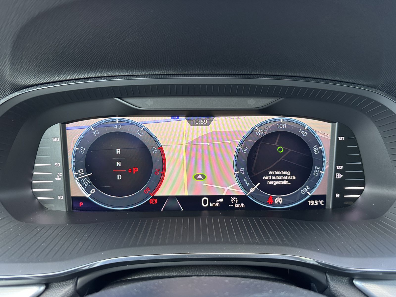 Fahrzeugabbildung SKODA Octavia Combi 2.0 TSI DSG 4x4 Style NAV+LED+AHK