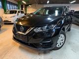 Nissan Qashqai visia 1,3B - Nissan Qashqai Visia mit Benzin-Antrieb