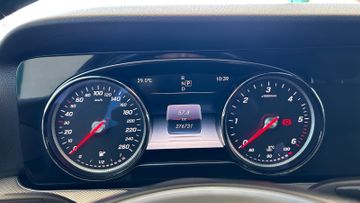 Mercedes E 220 - 8