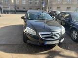 Opel Insignia Kombi  160 PS  TÜV neu - Opel Insignia mit Diesel-Antrieb: 160 Ps