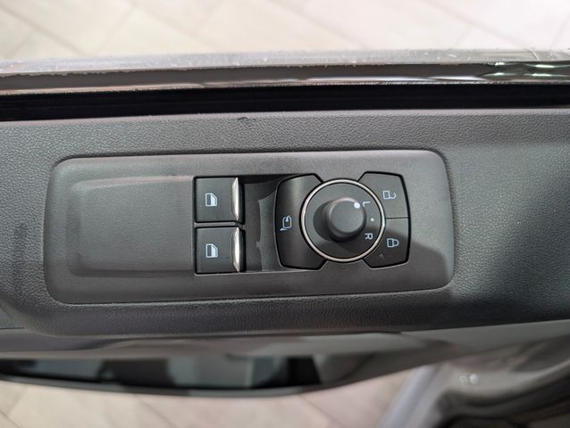 Ford Tourneo Custom L2 Tourneo Titanium 9-Sitzer