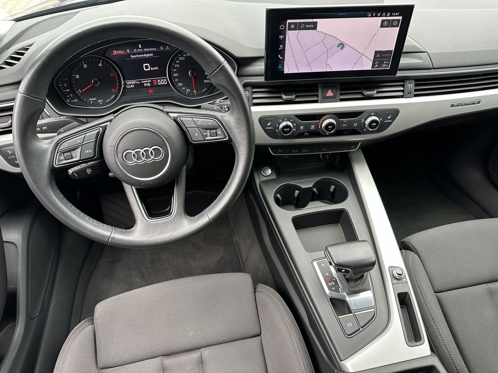 Fahrzeugabbildung Audi A4 Avant 40 TDI Quattro S-Line NAV+LED+AHK+SHZ