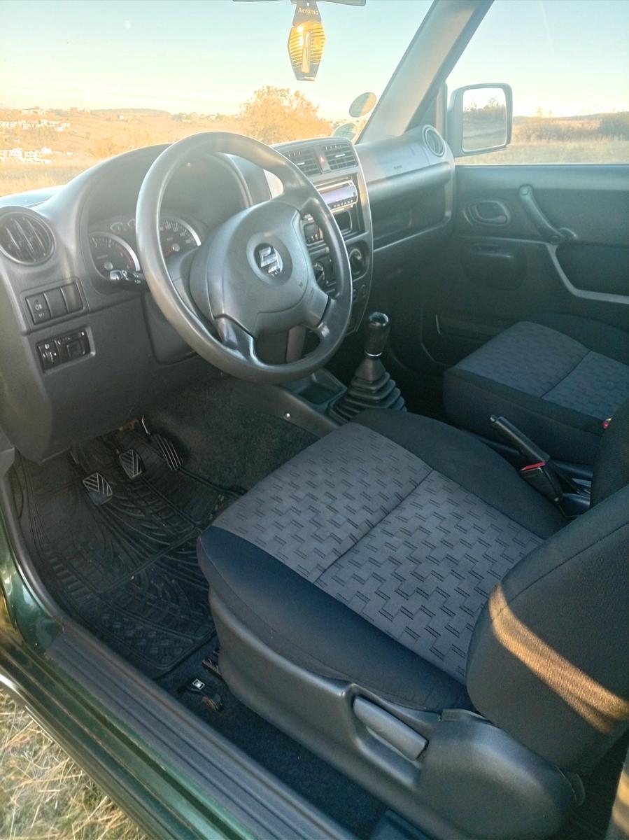 Suzuki Jimny 2009 — photo 8