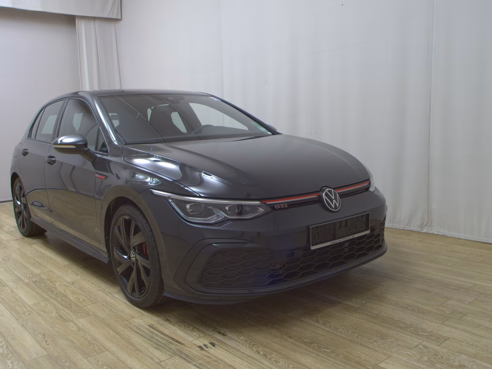 Volkswagen Golf -8 2.0 TSI GTI Navi LED AID ACC PDC USB Shz, миниатюра 3