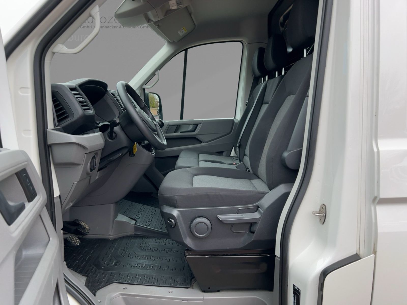 Fahrzeugabbildung Volkswagen Crafter Kasten 2.0 TDI L3H2 FWD Klima Kamera Tem