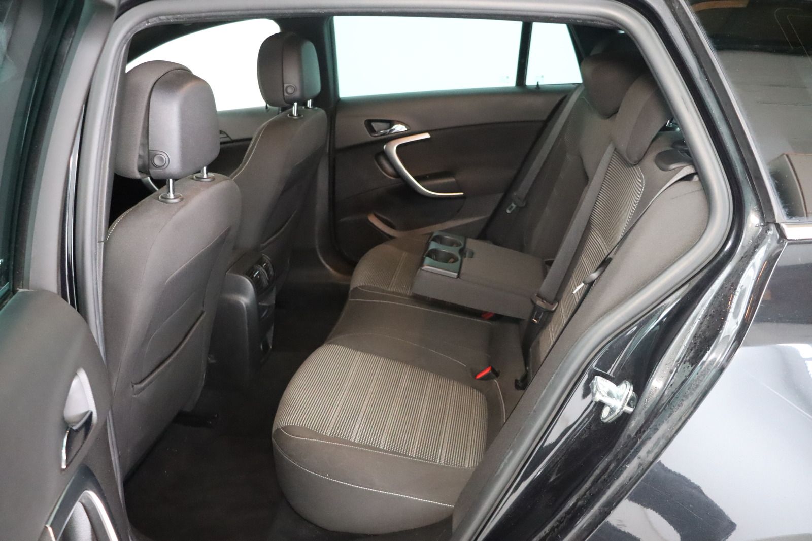 Fahrzeugabbildung Opel Insignia A Sports Tourer 2.0 CDTi Sport