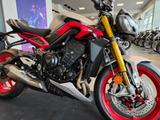 Triumph Street Triple RX sofort verfügbar 4J. Garantie - TRIUMPH STREET TRIPLE RX