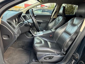 Volvo XC60 - 11