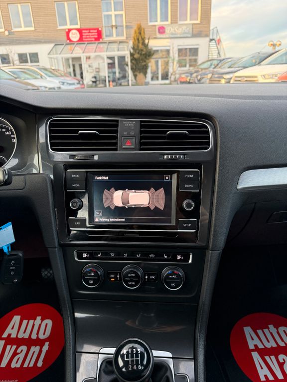 VW Golf - Bild 9