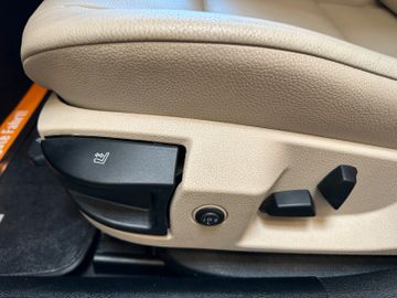 MYAUTOCENTER – Gebraucht- und Jahreswagen mit Werkstattservice in Pfaffenhofen BMW 520 d *BiXenon*Leder Dakota*Navi*PDC