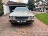 Jaguar Daimler 6.0 Double Six Auto Double Six - Jaguar Daimler mit Benzin-Antrieb