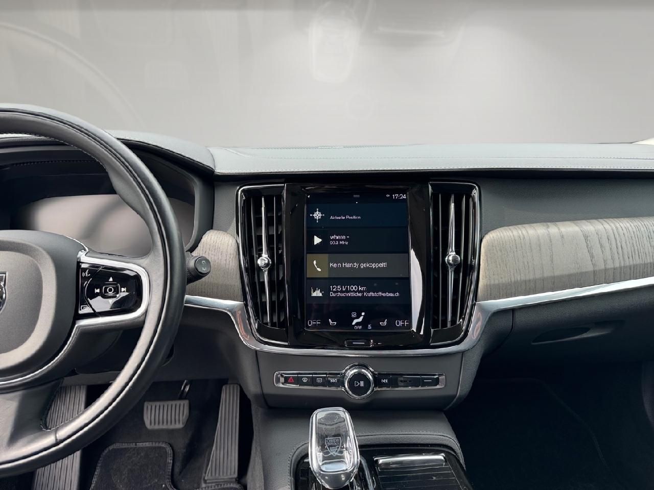Fahrzeugabbildung Volvo V90 T6 AWD Inscription Recharge Plug-In Hybrid