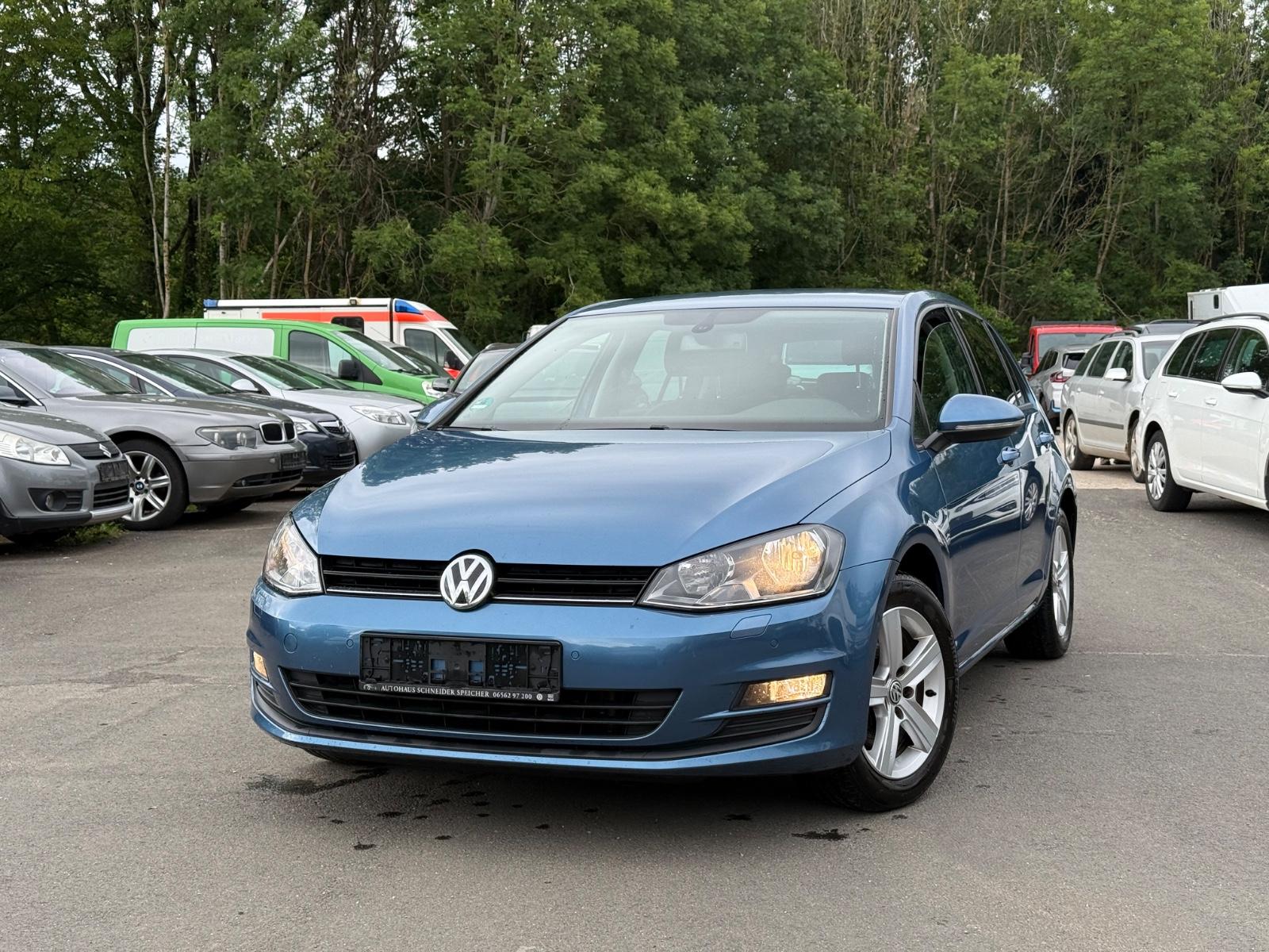 Volkswagen Golf VII Lim. Highline*AUTOMATIK*1.HAND*TÜV-NEU*