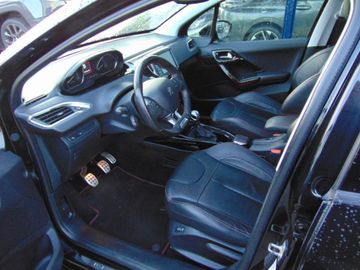 Bild 8 Peugeot 2008 Allure