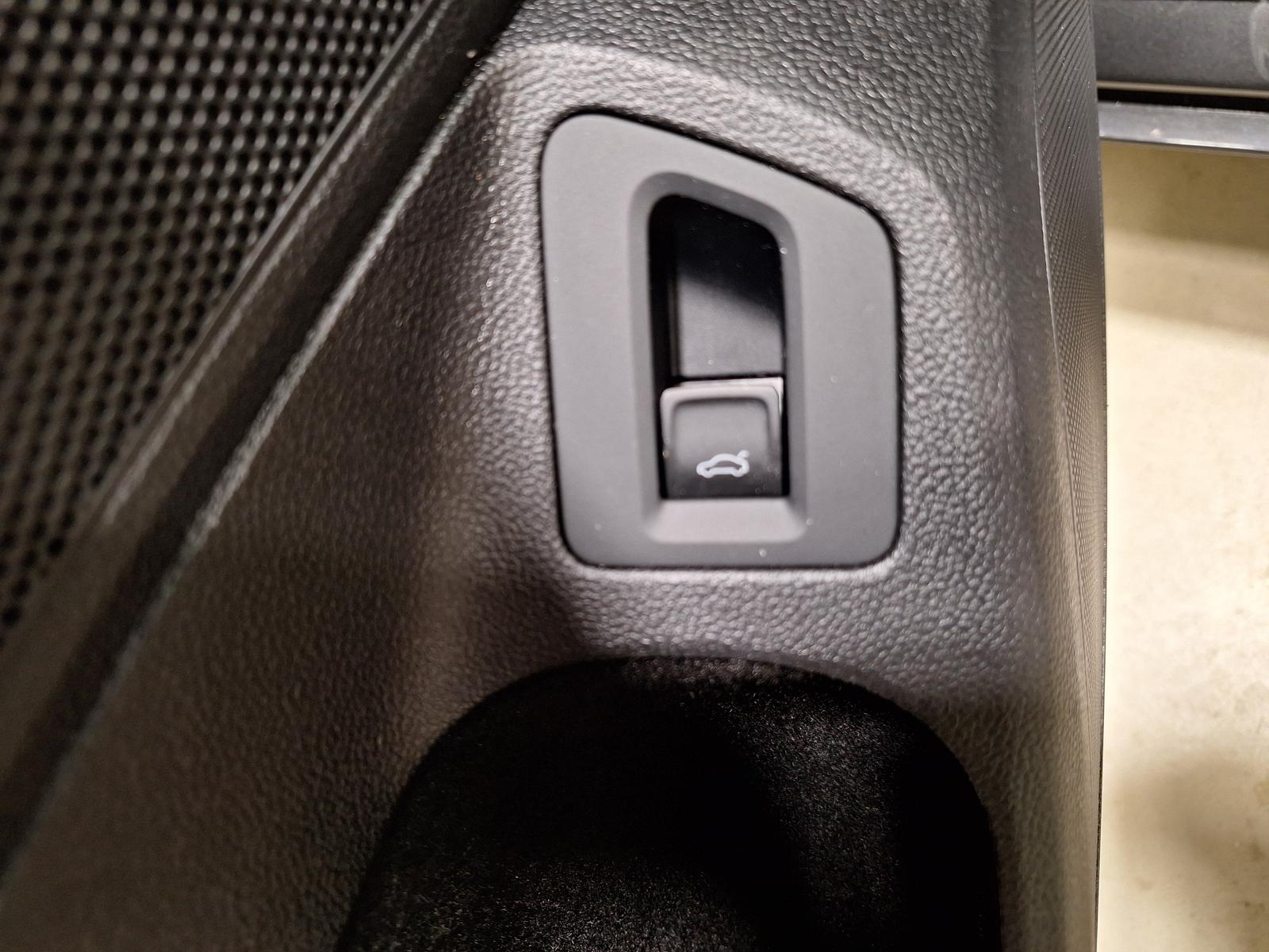 Volkswagen Passat 1.5 TSI DSG Business ACC Navi LED, миниатюра 22