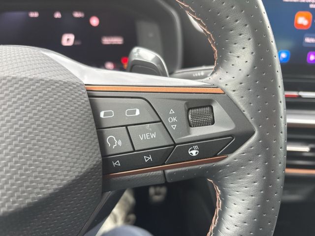 Leon e-HYBRID*Panodach*Navi* LED*ACC*Apple CarPl