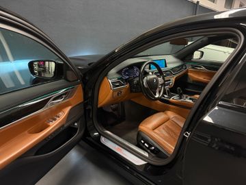 BMW 730 - 11