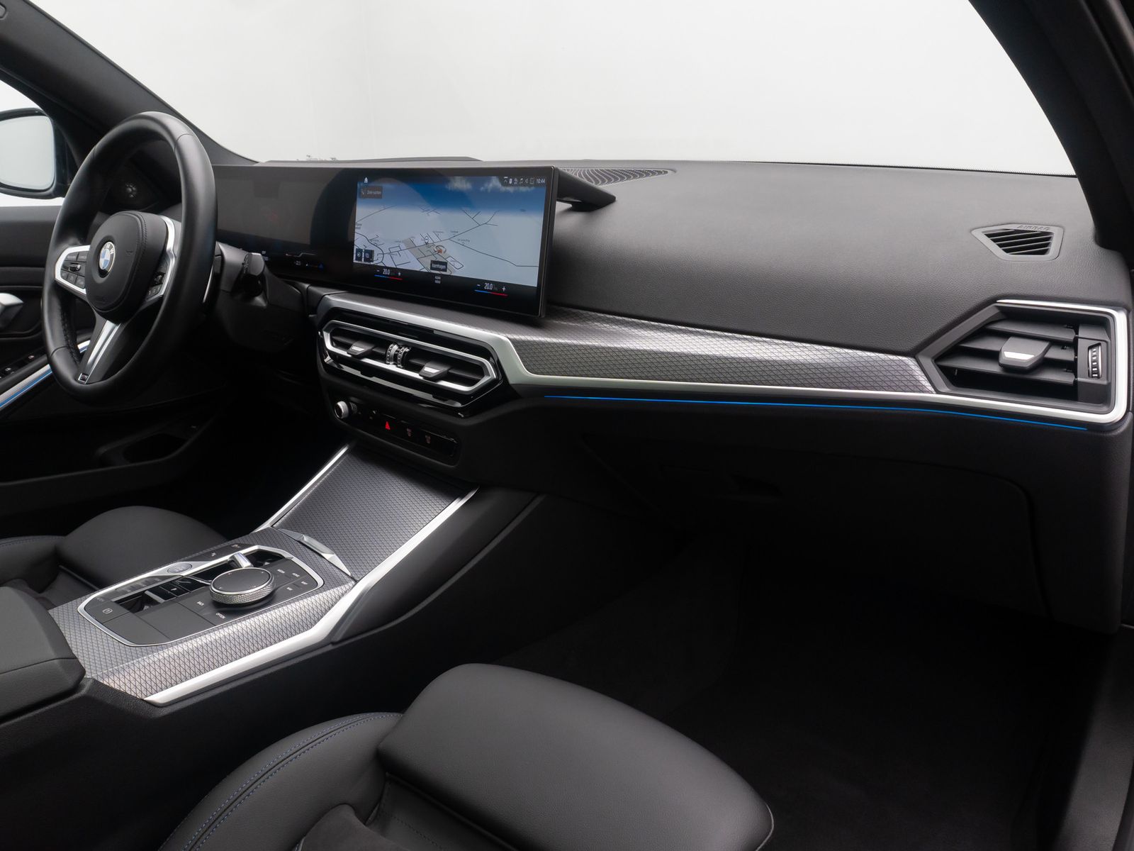 Fahrzeugabbildung BMW 330d M Sport H/K Panorama HUD DAB Alarm 19Zoll