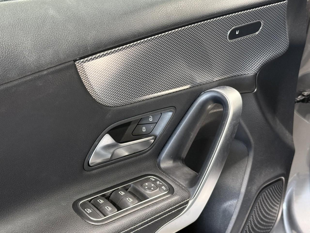 Mercedes-Benz A 250 LED SZHG KLIMA NAVI CAM Klima Navi