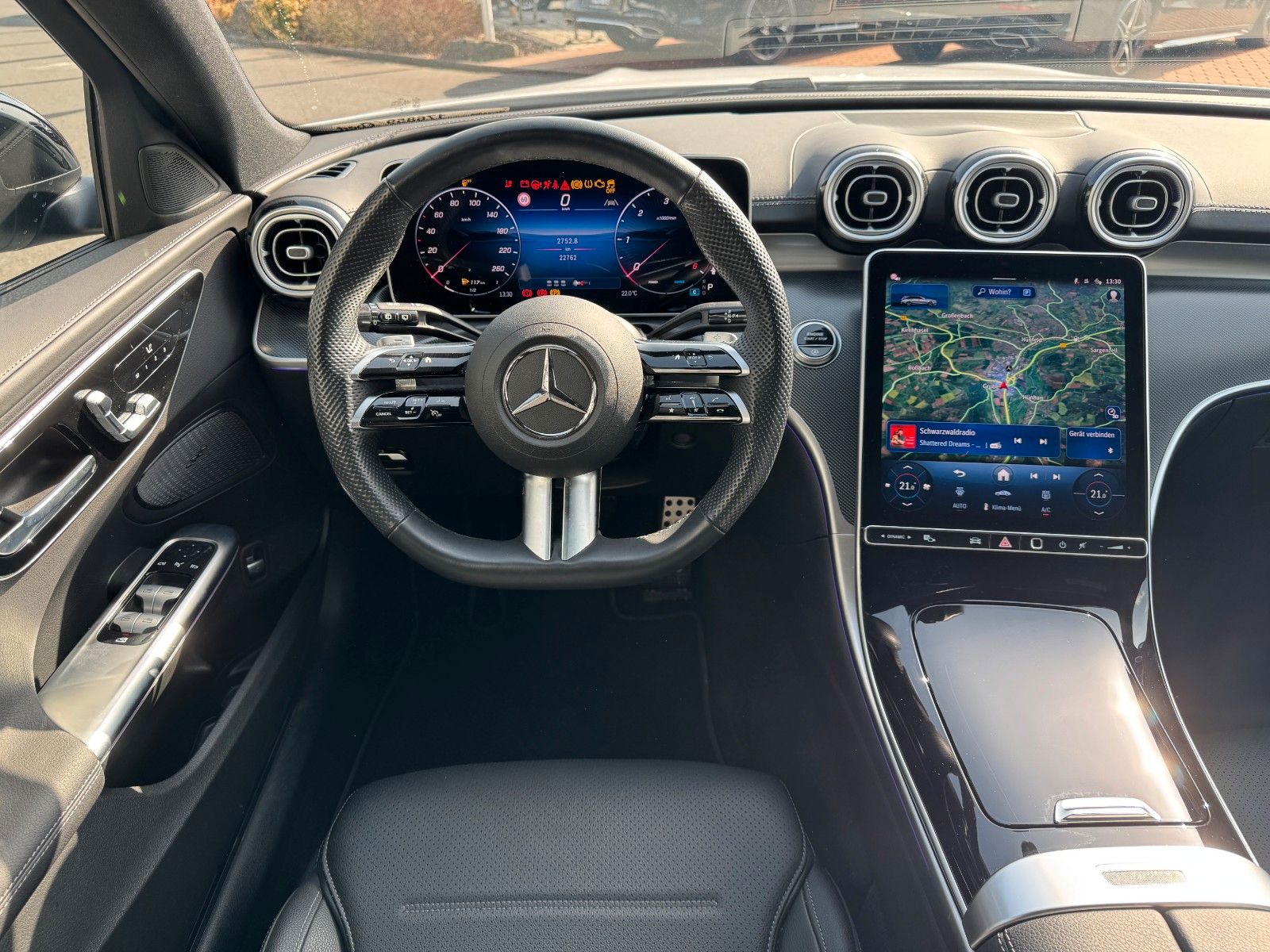 Fahrzeugabbildung Mercedes-Benz C 300 d T AMG NIGHT+AHK+MEMORY+TOTW+AMBIENTE