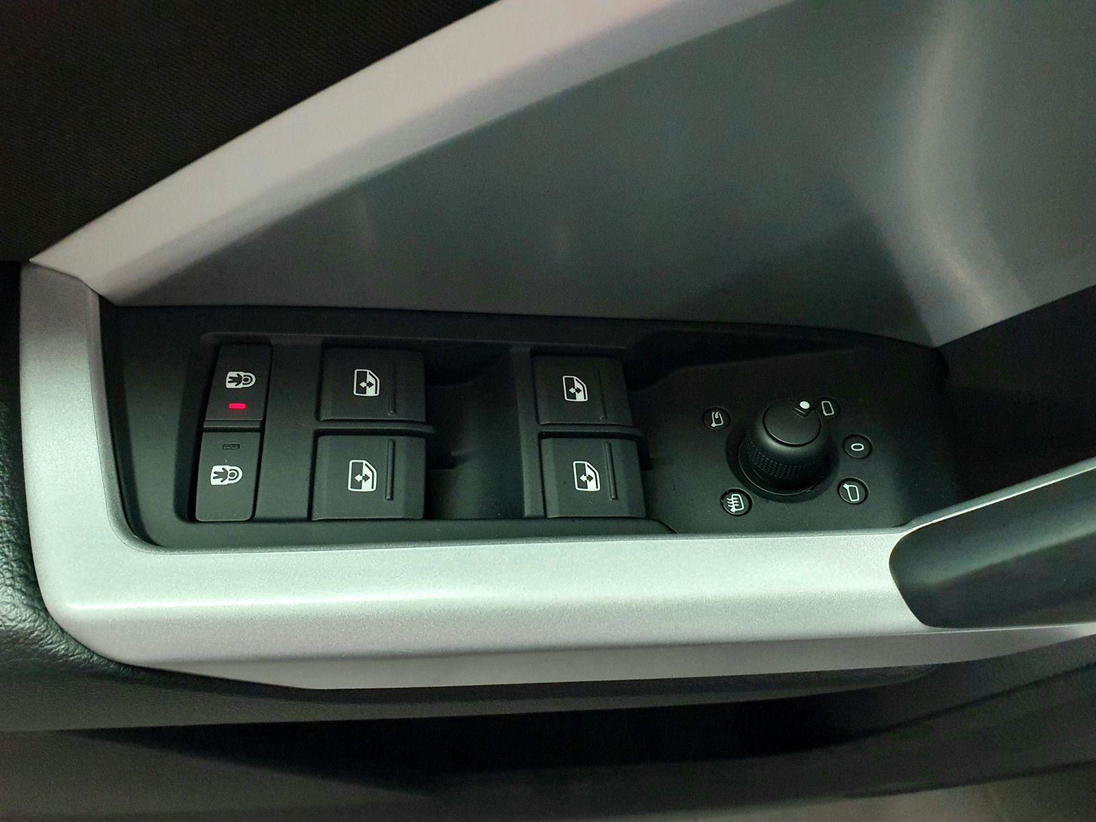 Audi Q3 45TFSI qu. S tronic AHK/Pano/Navi/LED/RFK, миниатюра 28