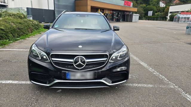 Mercedes-Benz Mercedes E63s Amg T 4-Matic V8 Biturbo