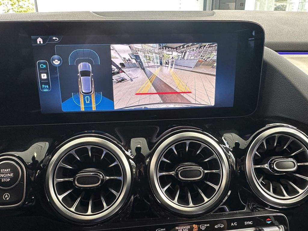 Fahrzeugabbildung Mercedes-Benz GLA 200 AMG Line*NightPaket*MULTIBEAM LED*Kamera