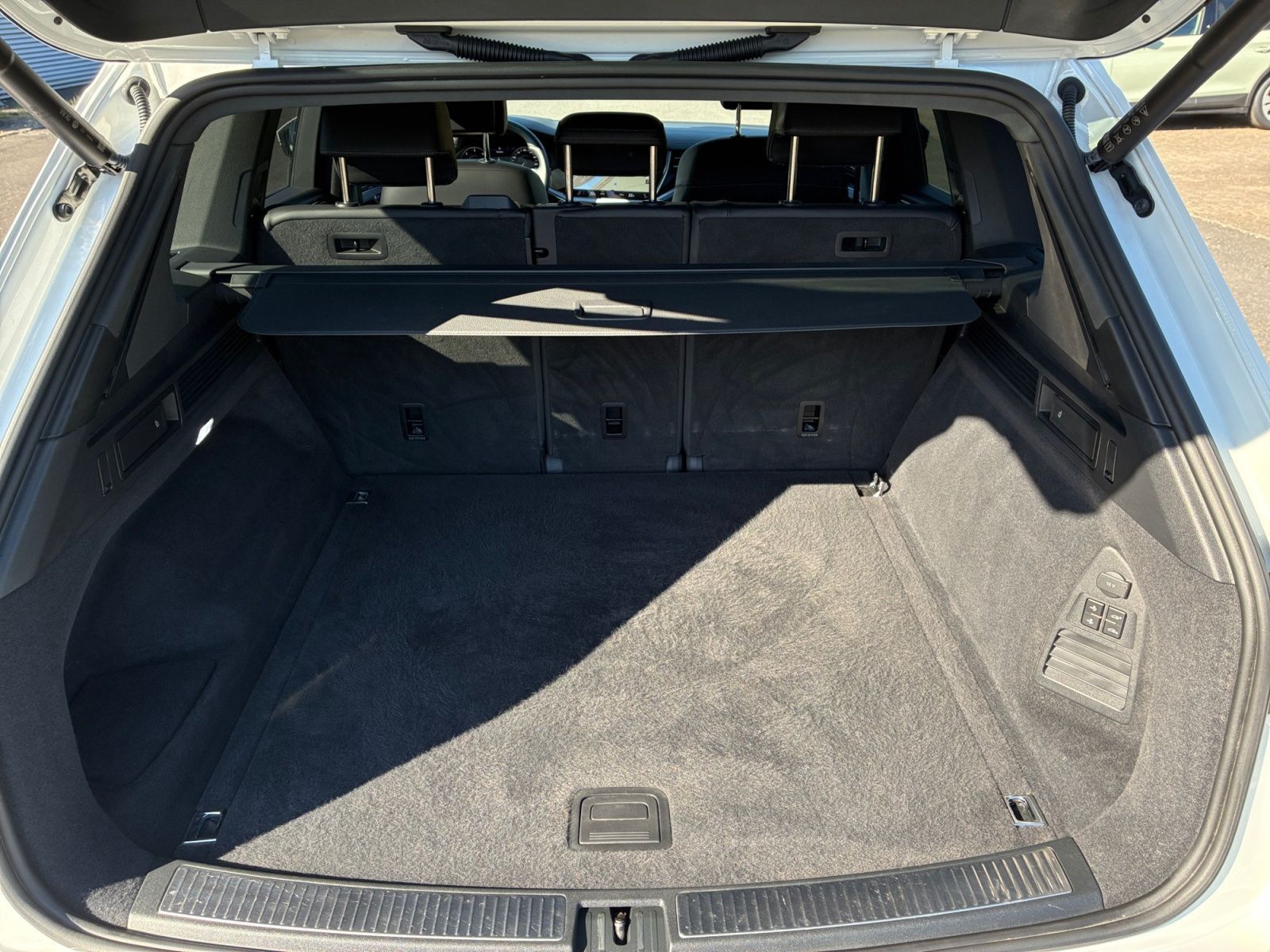 Volkswagen Touareg - Bild 18
