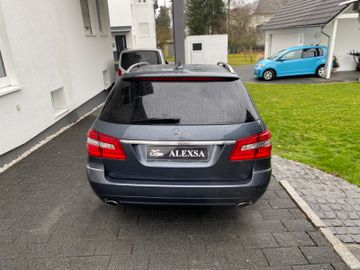 Mercedes E 300 - 9