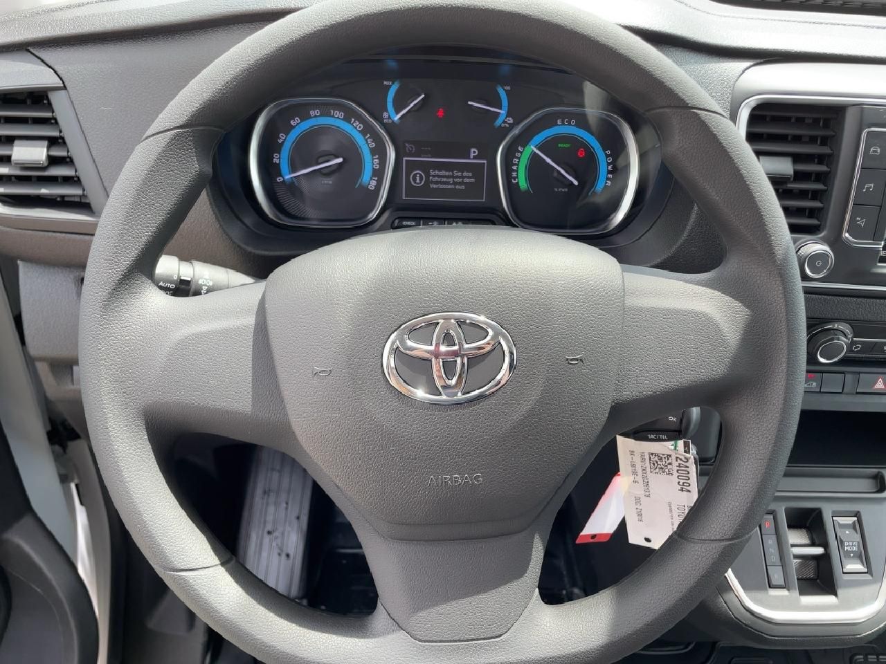 Fahrzeugabbildung Toyota Proace Kasten EV 75kWh L1Comfort + Navi