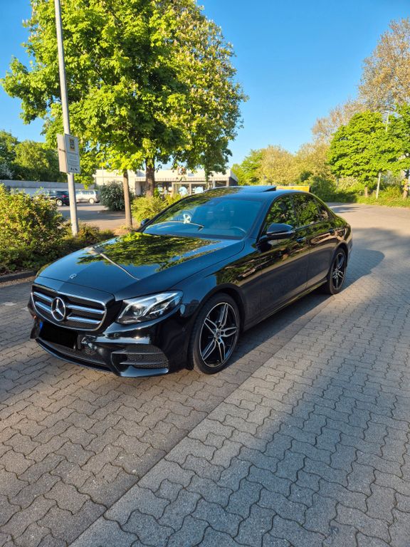 Mercedes-Benz E 220
