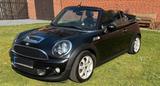 MINI Cooper S Cabrio  - MINI Cooper S Cabrio mit Benzin-Antrieb: Kleinwagen, Schaltgetriebe