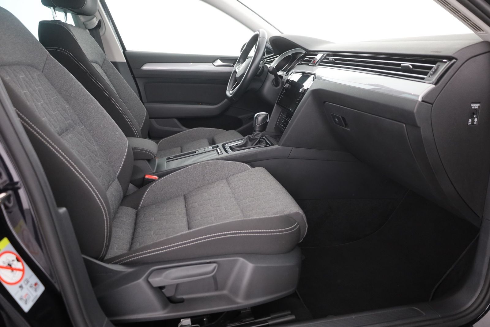 Volkswagen Passat Variant 1.5 TSI DSG Business LED Navi ACC foto 22
