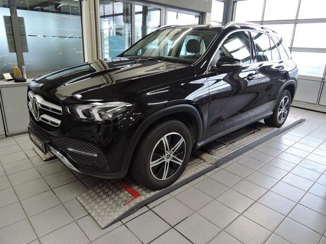 Mercedes-Benz GLE 300 d 4MATIC Pano KAM ACC PDC SpurH Navi LM