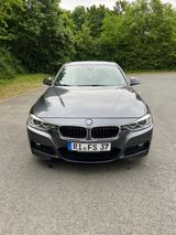 BMW 330d Sport Line Sport Line - BMW 330 aus 2013 mit Diesel-Antrieb: Limousine