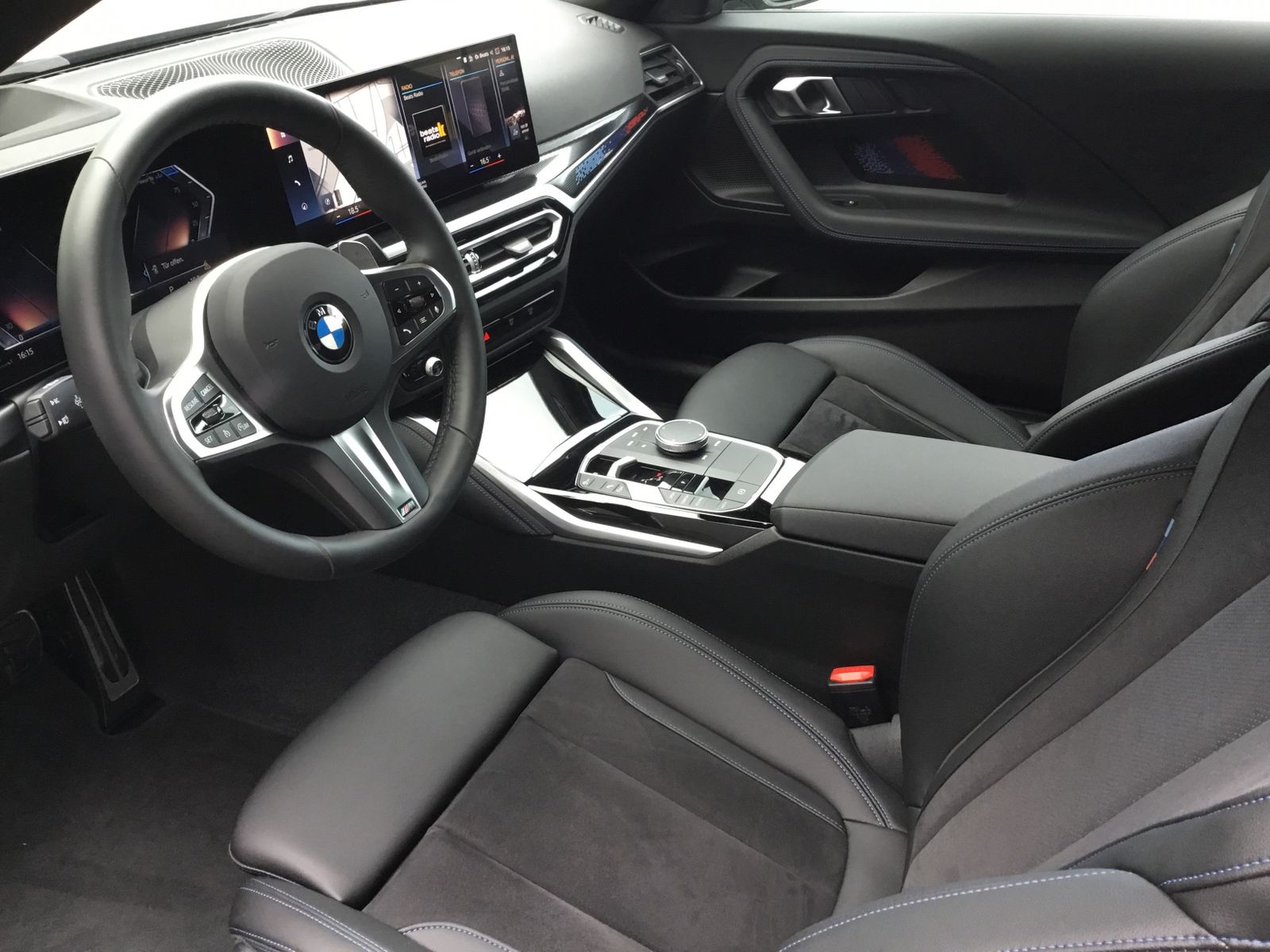 BMW 218 - Bild 11