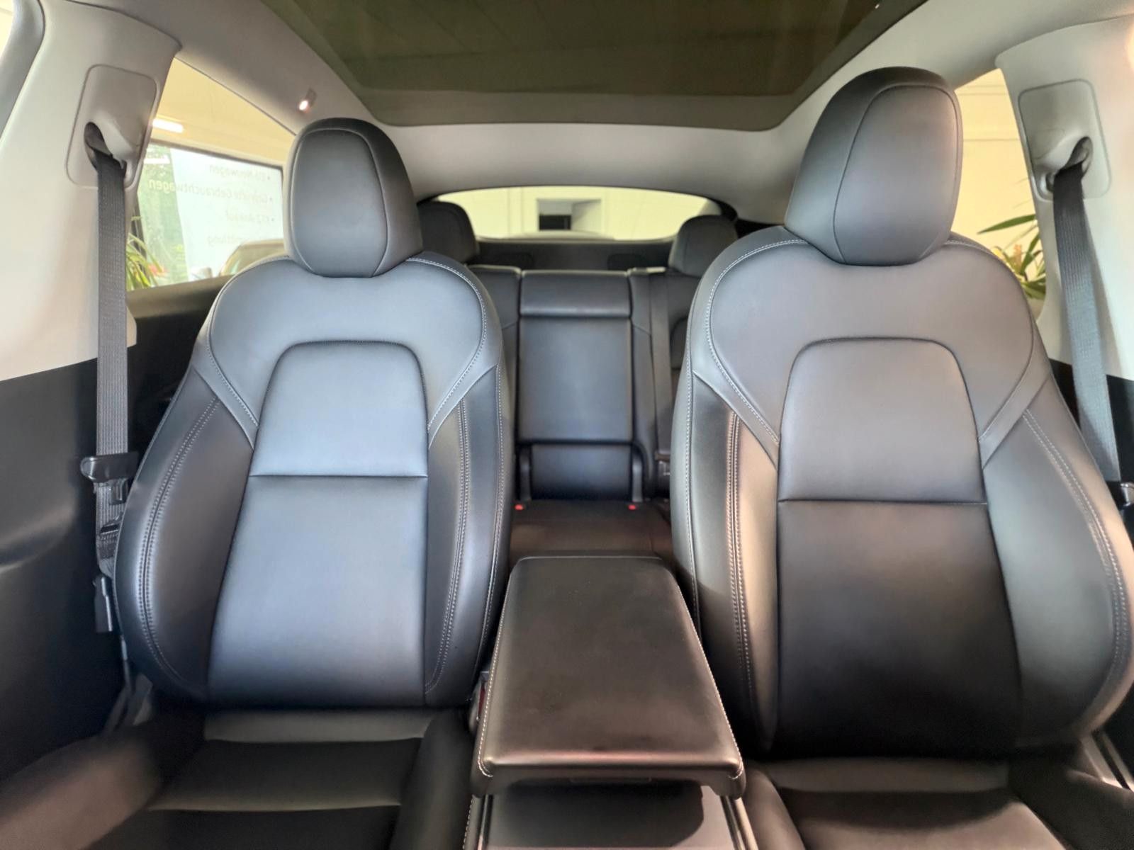 Tesla Model Y RWD Premium Matrix LFP Autop. Zertifikat foto 17