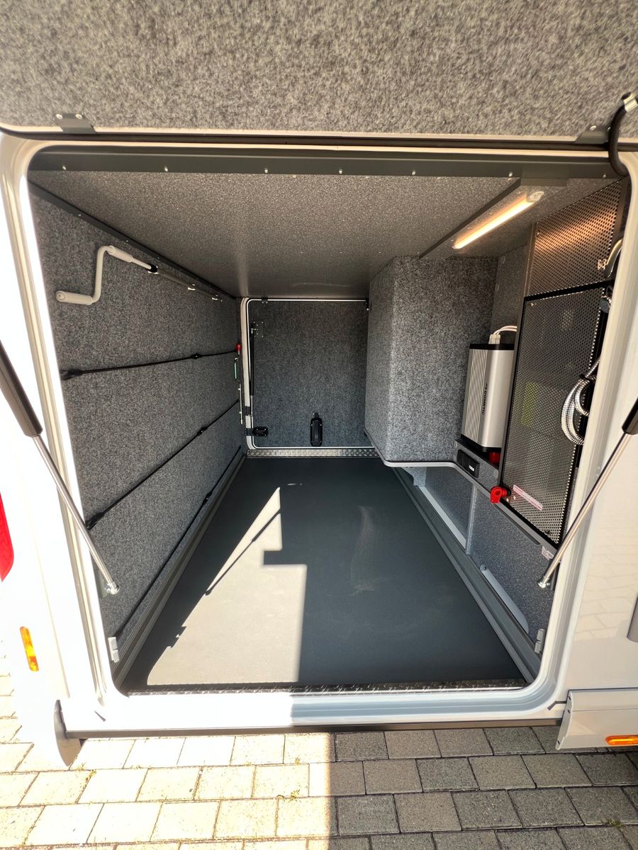Fahrzeugabbildung Carthago chic e-line 50 LE DA / Mecedes Benz Sprinter