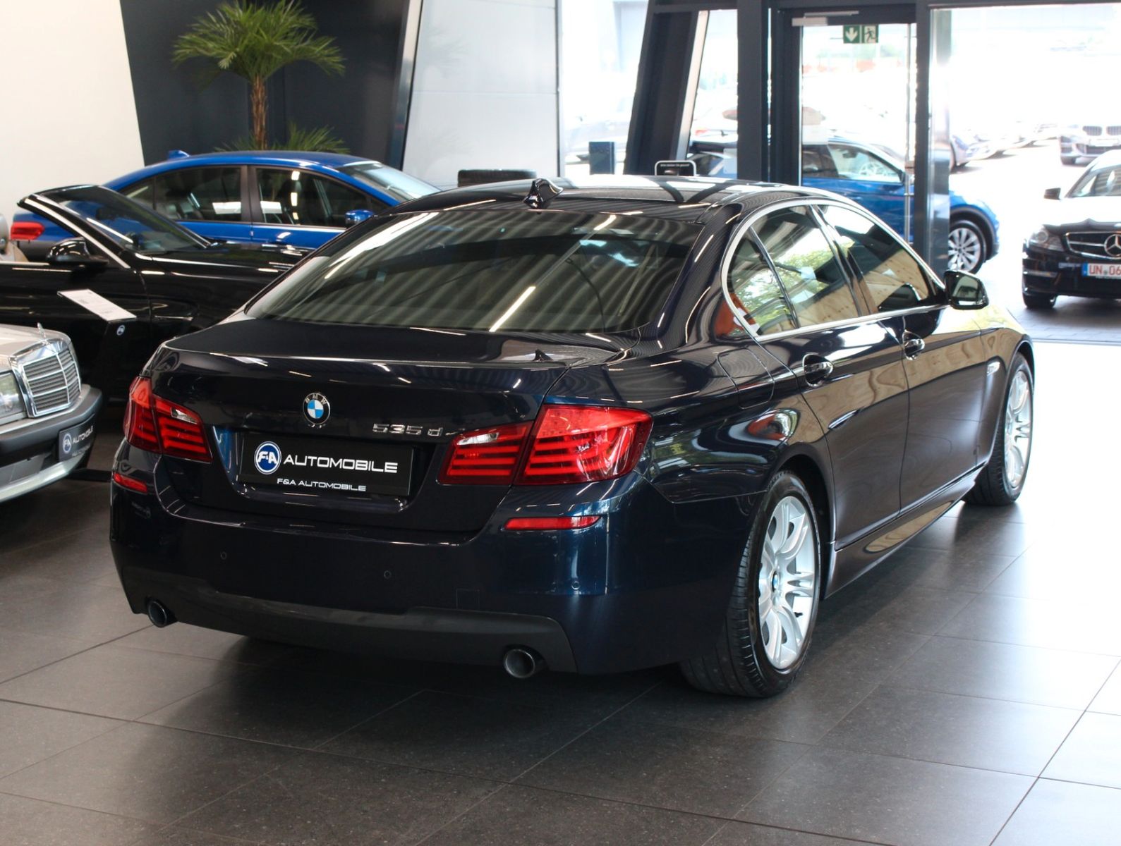 Fahrzeugabbildung BMW 535d M- Sport Paket*2.Hand*GSD* Navi*Bi-Xenon