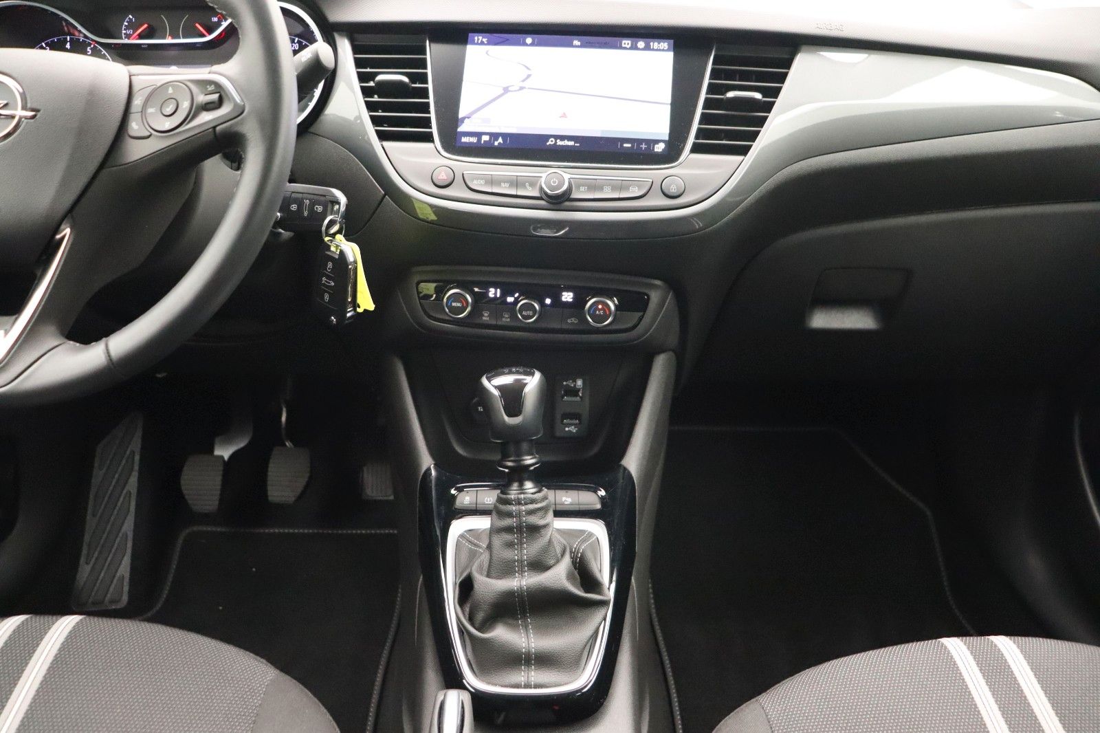 Fahrzeugabbildung Opel Crossland 1.2 Elegance NAVI LED KAMERA
