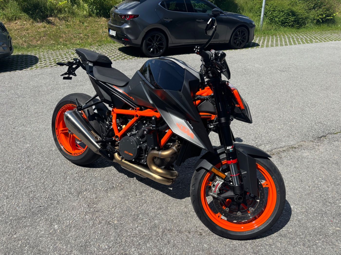 Fahrzeugabbildung KTM 1290 Super Duke R Track Pack