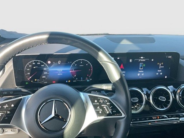 Mercedes-Benz B 200 d Advanced Kamera Multibeam Navigation foto 9