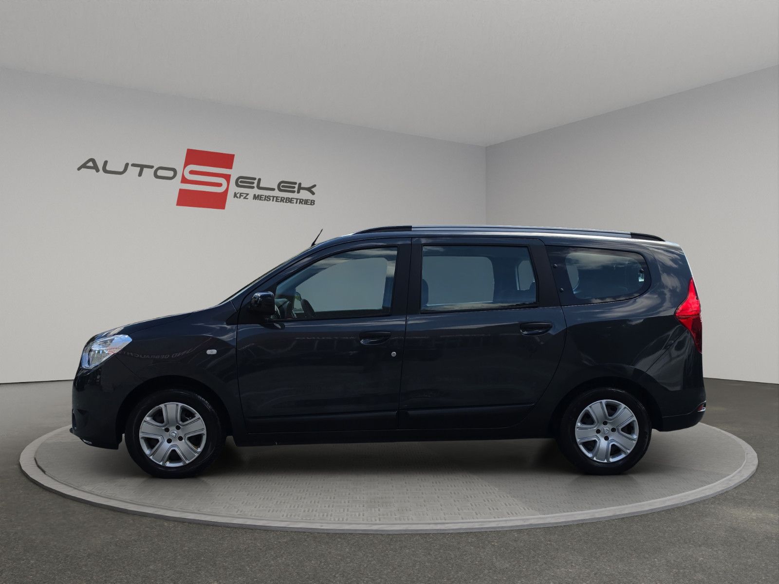 Fahrzeugabbildung Dacia Lodgy Comfort 7x Sitzer Navigation Tempomat