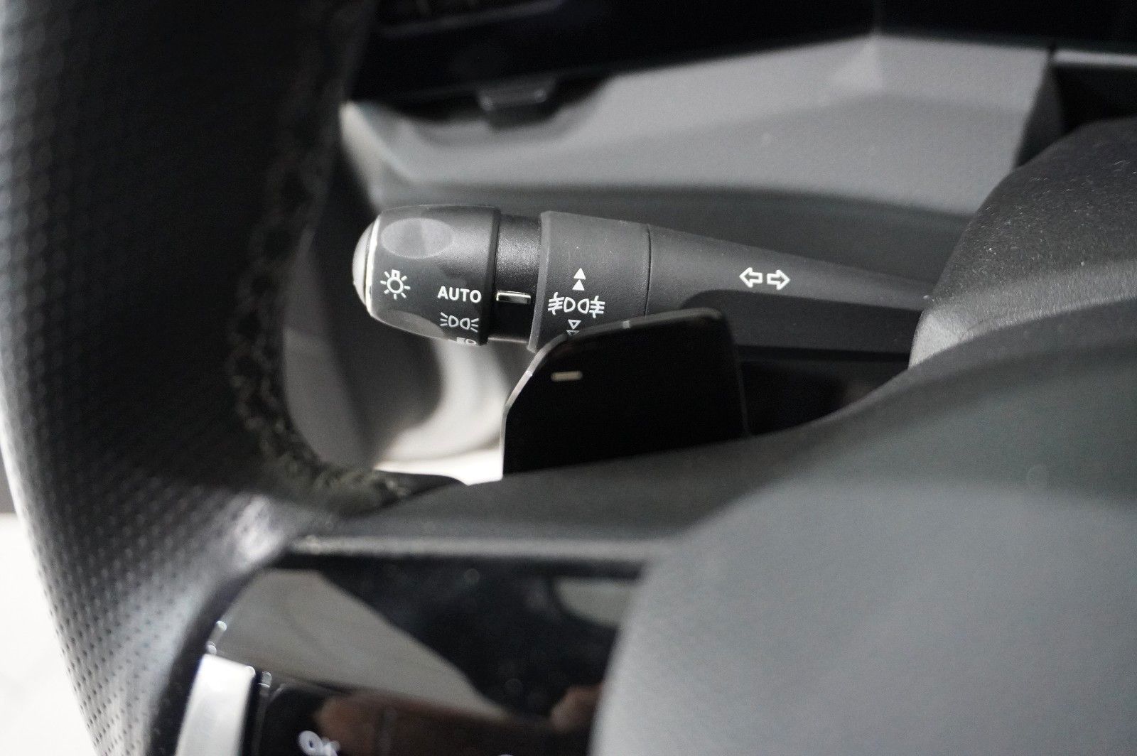Fahrzeugabbildung Opel Astra L Lim. 1.6 HYBRID GS SPORT NAVI/360°/SPORT