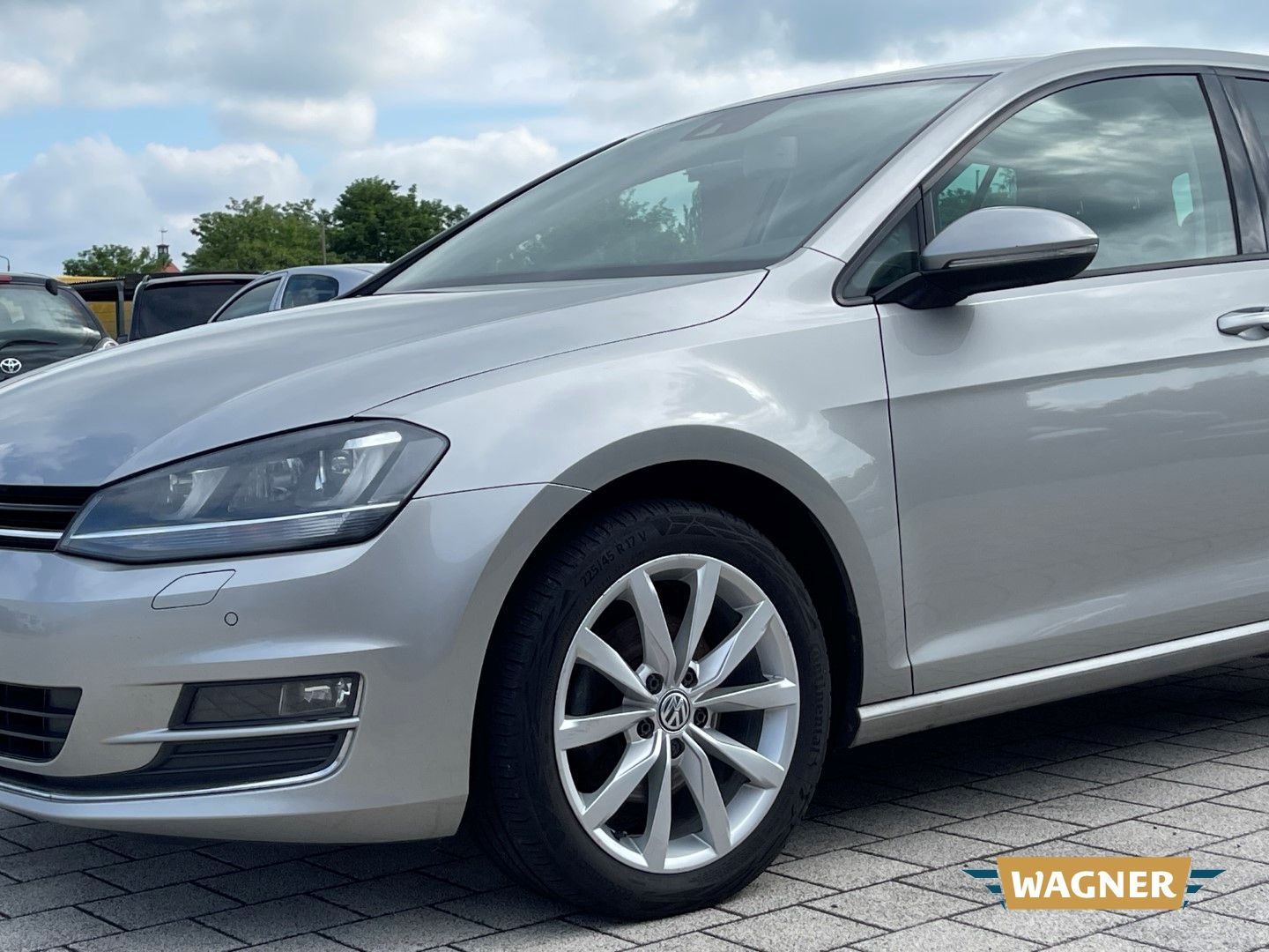 Fahrzeugabbildung Volkswagen Golf VII Highline BMT Klimaautomatik Bi-Xenon